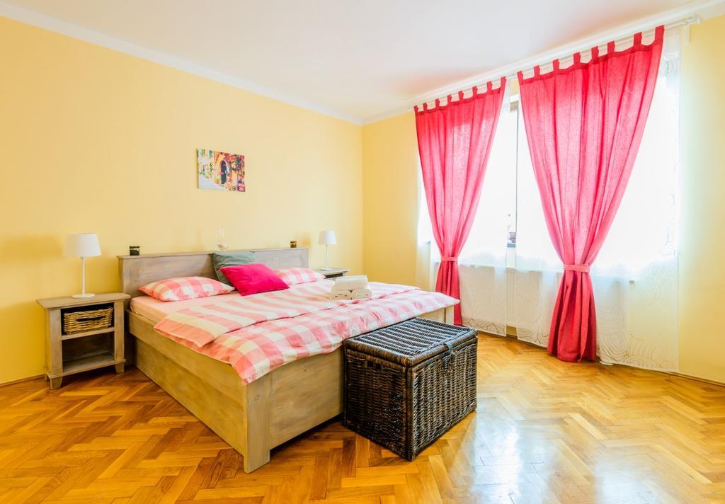 Meno Apartment Sibiu Esterno foto